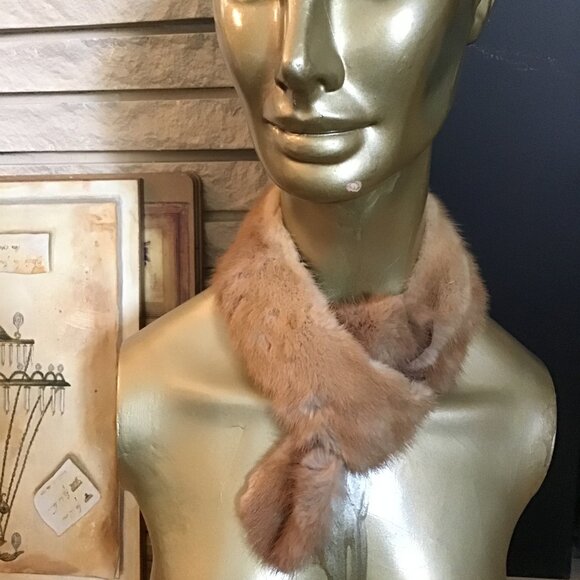 Vintage Fur 1960s Salvaged Fur Collar Blonde Mink for Sweater or Upcycle Fur Pie - Picture 1 of 6
